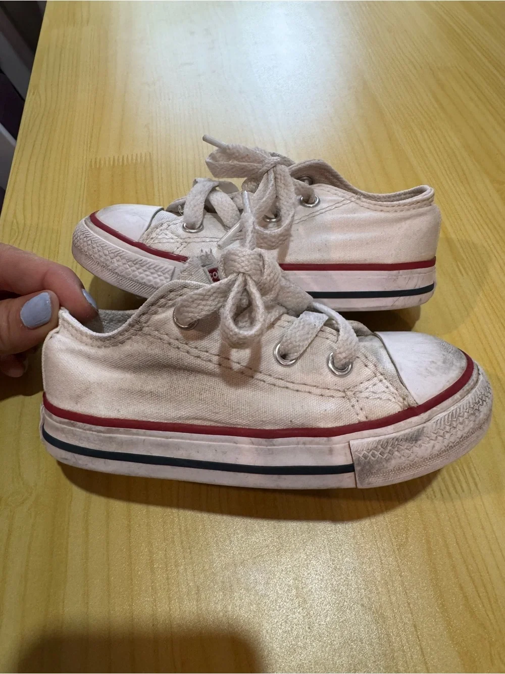 Converse Toddler' Chuck Taylor All Star Low-Top Sneakers in White Size 7
